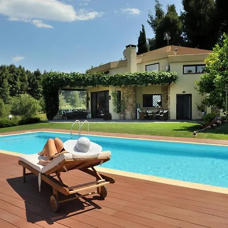 Ourania Sani Villas